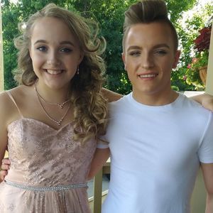 Meet your Posher, Dawn